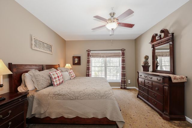 34 Mammoth Rd Unit 27, Hooksett, NH 03106