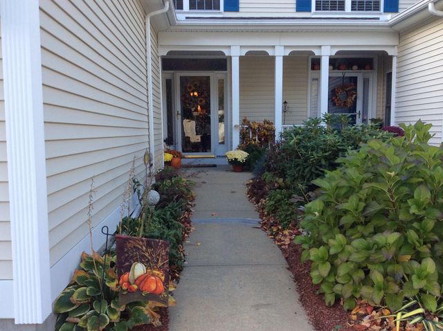 34 Mammoth Rd Unit 27, Hooksett, NH 03106