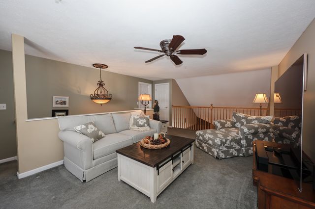 34 Mammoth Rd Unit 27, Hooksett, NH 03106