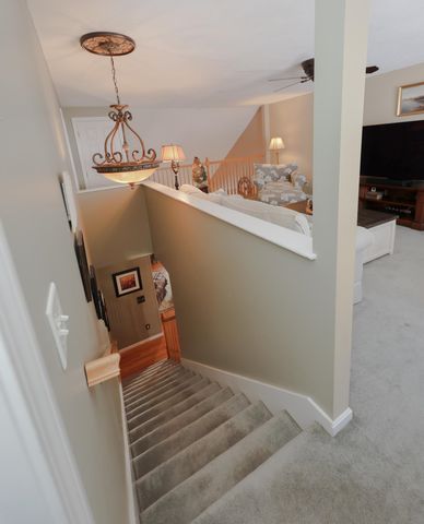 34 Mammoth Rd Unit 27, Hooksett, NH 03106