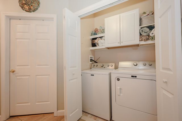 34 Mammoth Rd Unit 27, Hooksett, NH 03106