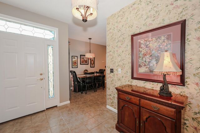 34 Mammoth Rd Unit 27, Hooksett, NH 03106