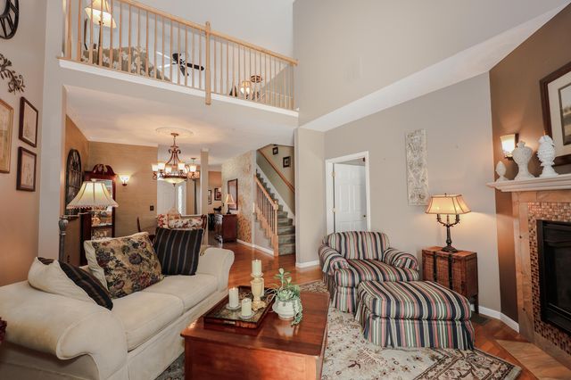 34 Mammoth Rd Unit 27, Hooksett, NH 03106