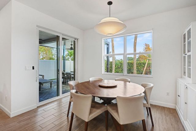 1595 Verawood Lane, Delray Beach, FL 33445