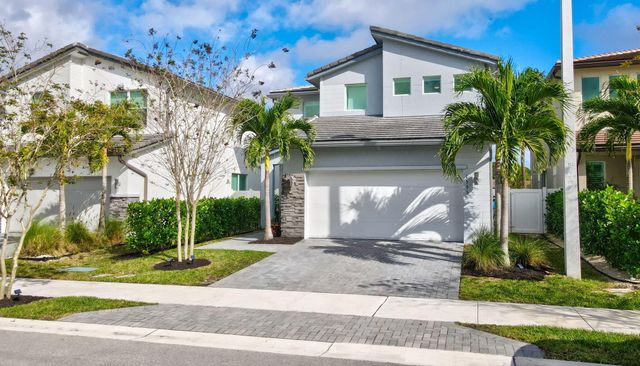 1595 Verawood Lane, Delray Beach, FL 33445