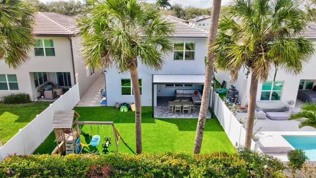 1595 Verawood Lane, Delray Beach, FL 33445