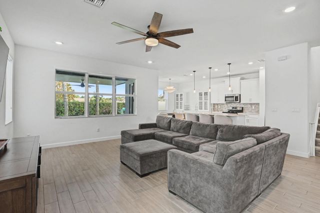 1595 Verawood Lane, Delray Beach, FL 33445