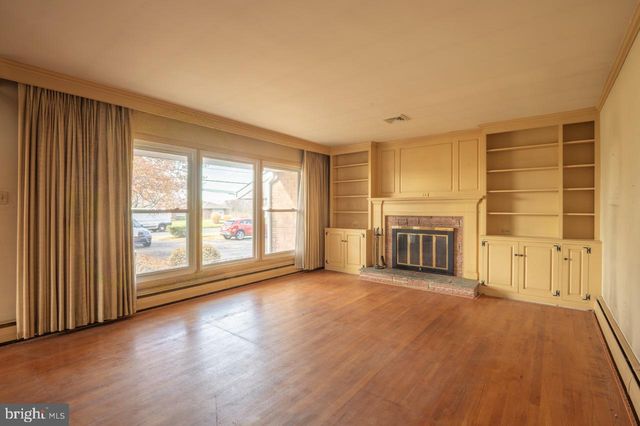 2667 BIG RD, Zieglerville, PA 19492