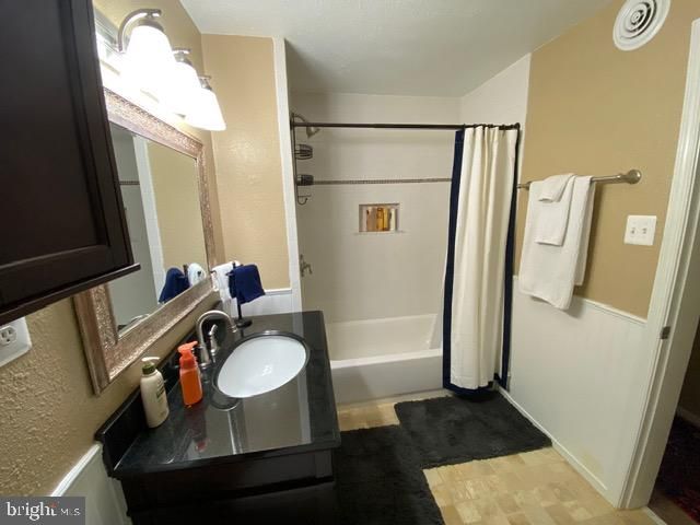 8613 BRANDT PL, Bethesda, MD 20814