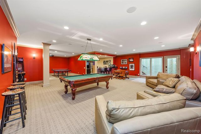4326 Commerce Road, Orchard Lake, MI 48324