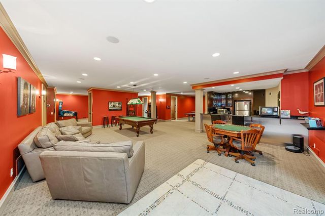 4326 Commerce Road, Orchard Lake, MI 48324