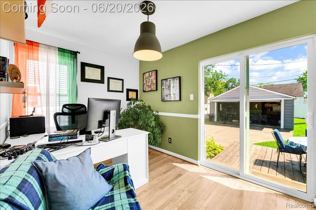 1009 Harvard Road, Berkley, MI 48072