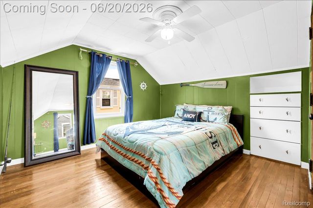 1009 Harvard Road, Berkley, MI 48072
