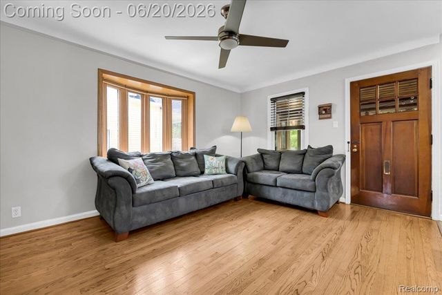 1009 Harvard Road, Berkley, MI 48072