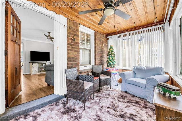 1009 Harvard Road, Berkley, MI 48072