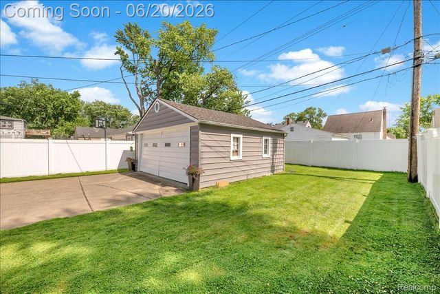 1009 Harvard Road, Berkley, MI 48072