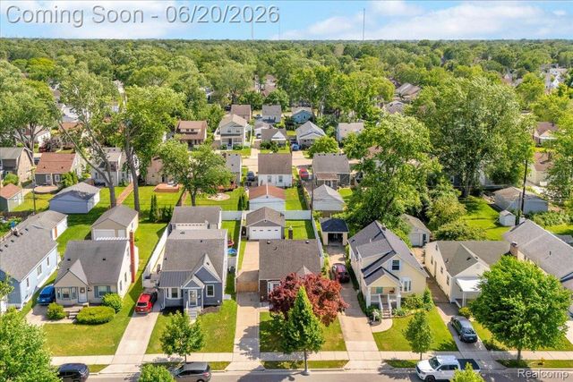 1009 Harvard Road, Berkley, MI 48072