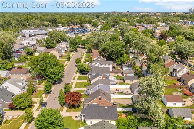 1009 Harvard Road, Berkley, MI 48072