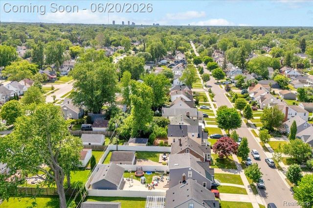 1009 Harvard Road, Berkley, MI 48072