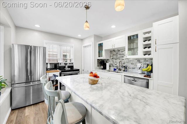 1009 Harvard Road, Berkley, MI 48072