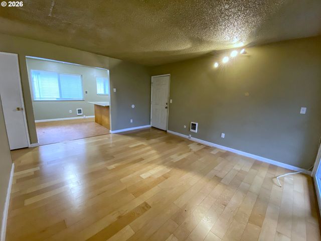 2230 Ne 15TH Ave, Portland, OR 97212