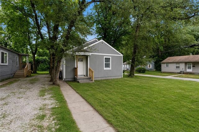 2543 Lister Avenue, Kansas City, MO 64127