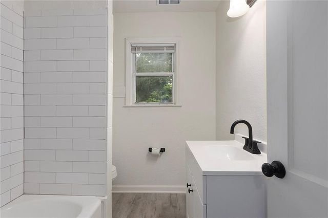 2543 Lister Avenue, Kansas City, MO 64127