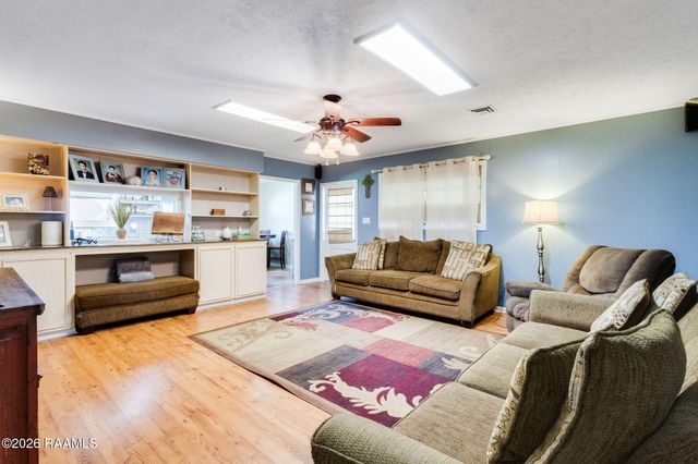 120 6th Street, Breaux Bridge, LA 70517