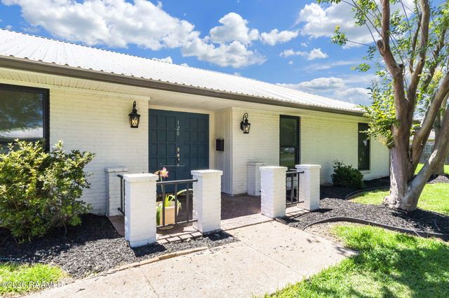 120 6th Street, Breaux Bridge, LA 70517