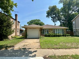 8735 Hamlin Avenue, Skokie, IL 60076