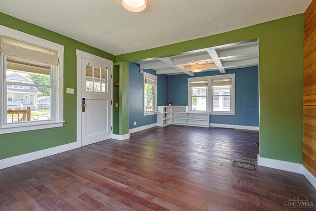 7300 Plainfield Road, Deer Park, OH 45236
