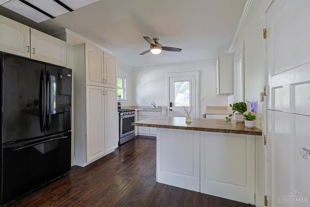 7300 Plainfield Road, Deer Park, OH 45236