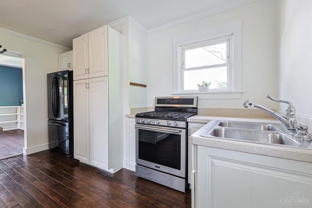 7300 Plainfield Road, Deer Park, OH 45236