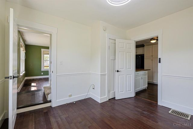 7300 Plainfield Road, Deer Park, OH 45236