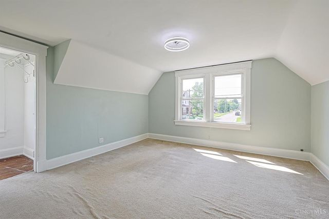 7300 Plainfield Road, Deer Park, OH 45236