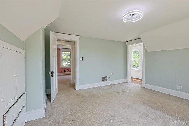 7300 Plainfield Road, Deer Park, OH 45236