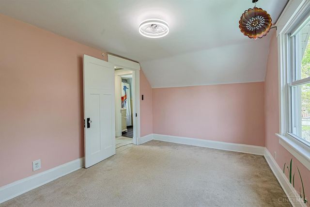 7300 Plainfield Road, Deer Park, OH 45236