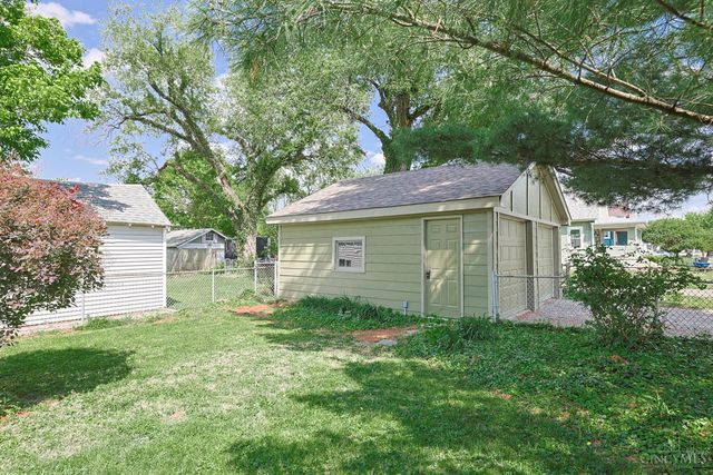 7300 Plainfield Road, Deer Park, OH 45236