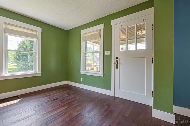 7300 Plainfield Road, Deer Park, OH 45236