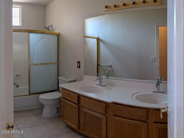 1493 W CHILTON Avenue, Gilbert, AZ 85233