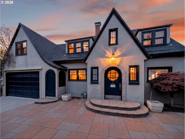 294 Nw MACLEAY Blvd, Portland, OR 97210