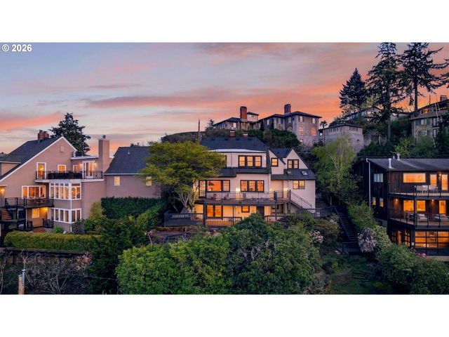 294 Nw MACLEAY Blvd, Portland, OR 97210