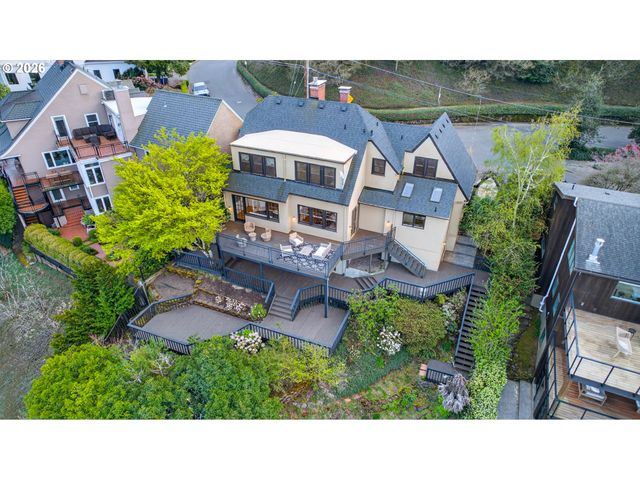 294 Nw MACLEAY Blvd, Portland, OR 97210