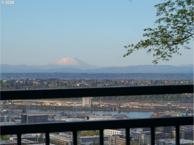 294 Nw MACLEAY Blvd, Portland, OR 97210