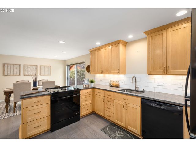 10275 Sw CYNTHIA St, Beaverton, OR 97008