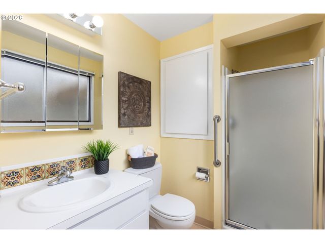 10275 Sw CYNTHIA St, Beaverton, OR 97008