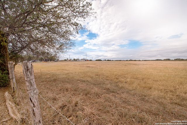 7400 State Highway 27, Comfort, TX 78013