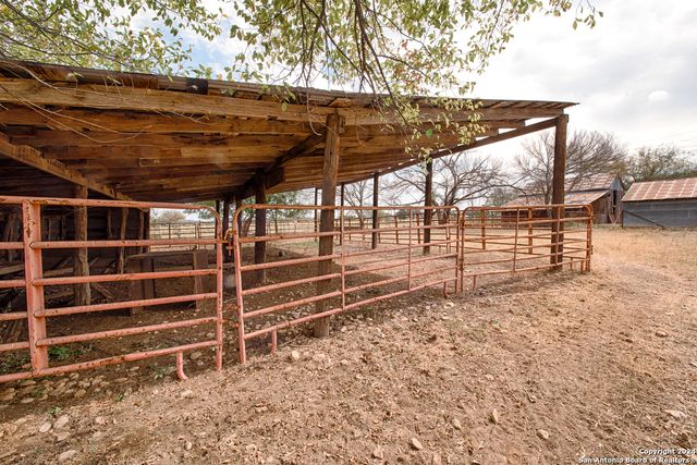 7400 State Highway 27, Comfort, TX 78013