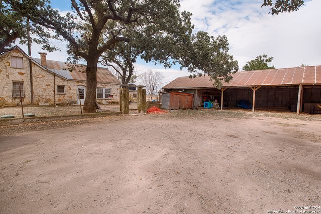 7400 State Highway 27, Comfort, TX 78013