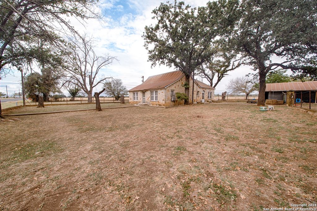 7400 State Highway 27, Comfort, TX 78013